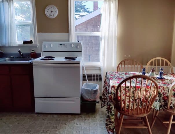Family Room - Kitchen