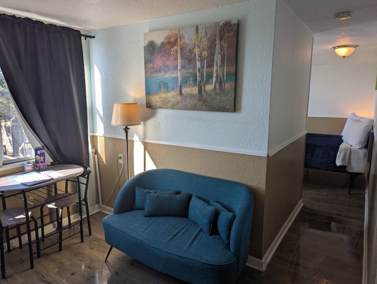 PXL_20251014_214215267